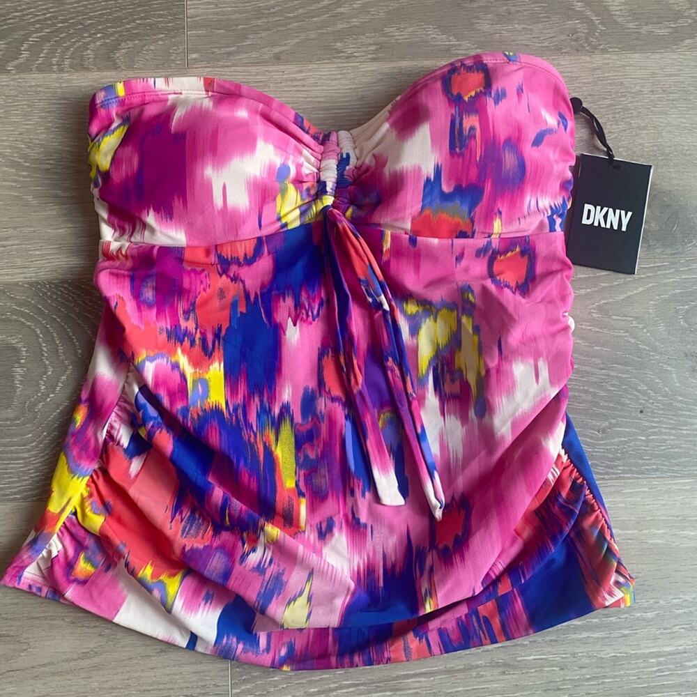 Strapless swim top